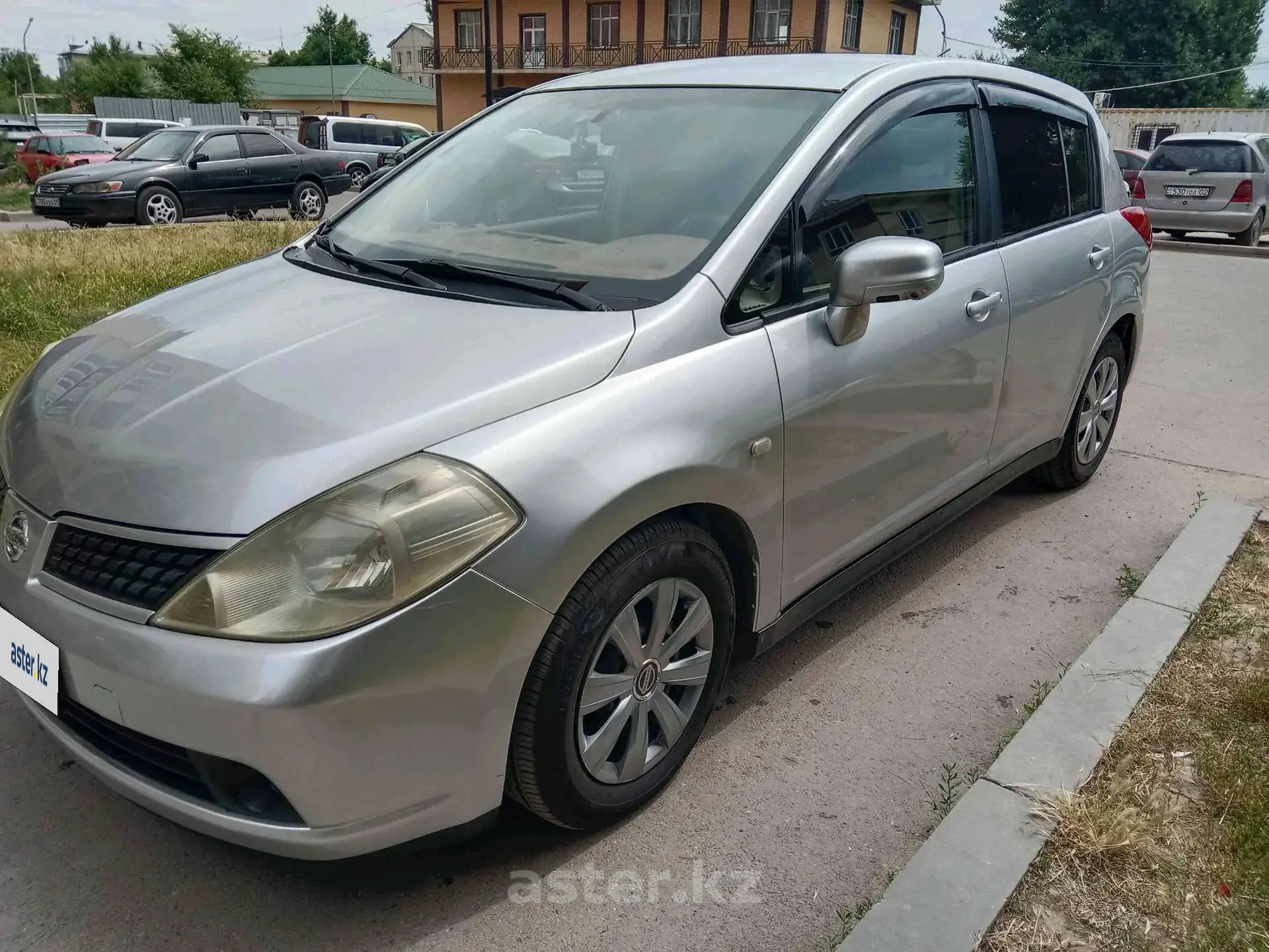 Nissan Tiida 2007