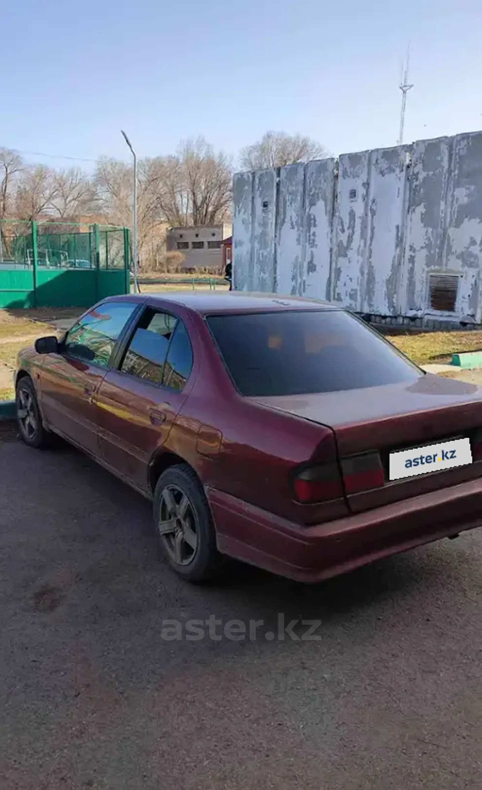 Nissan Primera 1996