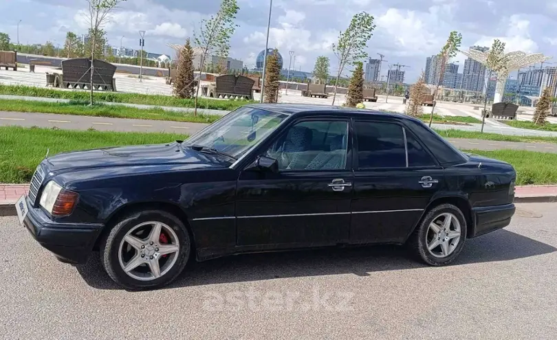 Mercedes-Benz E-Класс 1993 года за 2 500 000 тг. в Астана