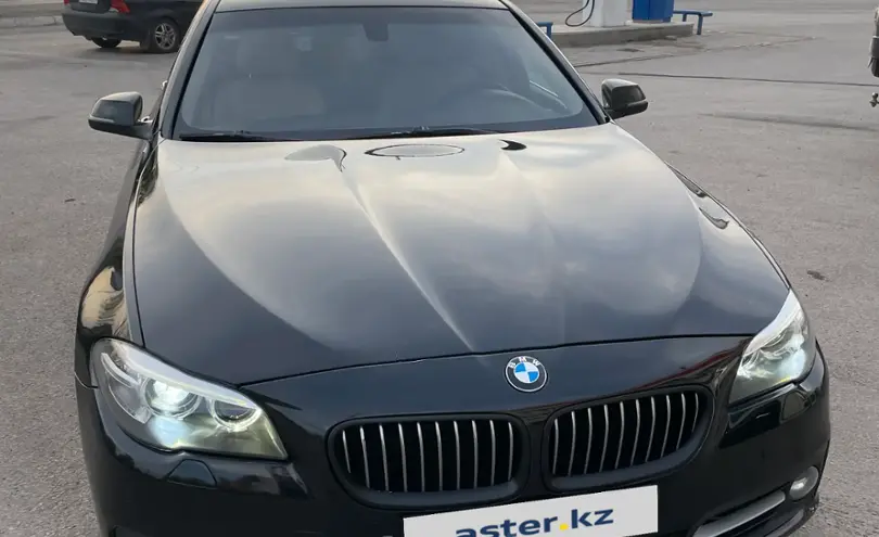 BMW 5 серии 2014 года за 9 500 000 тг. в Караганда