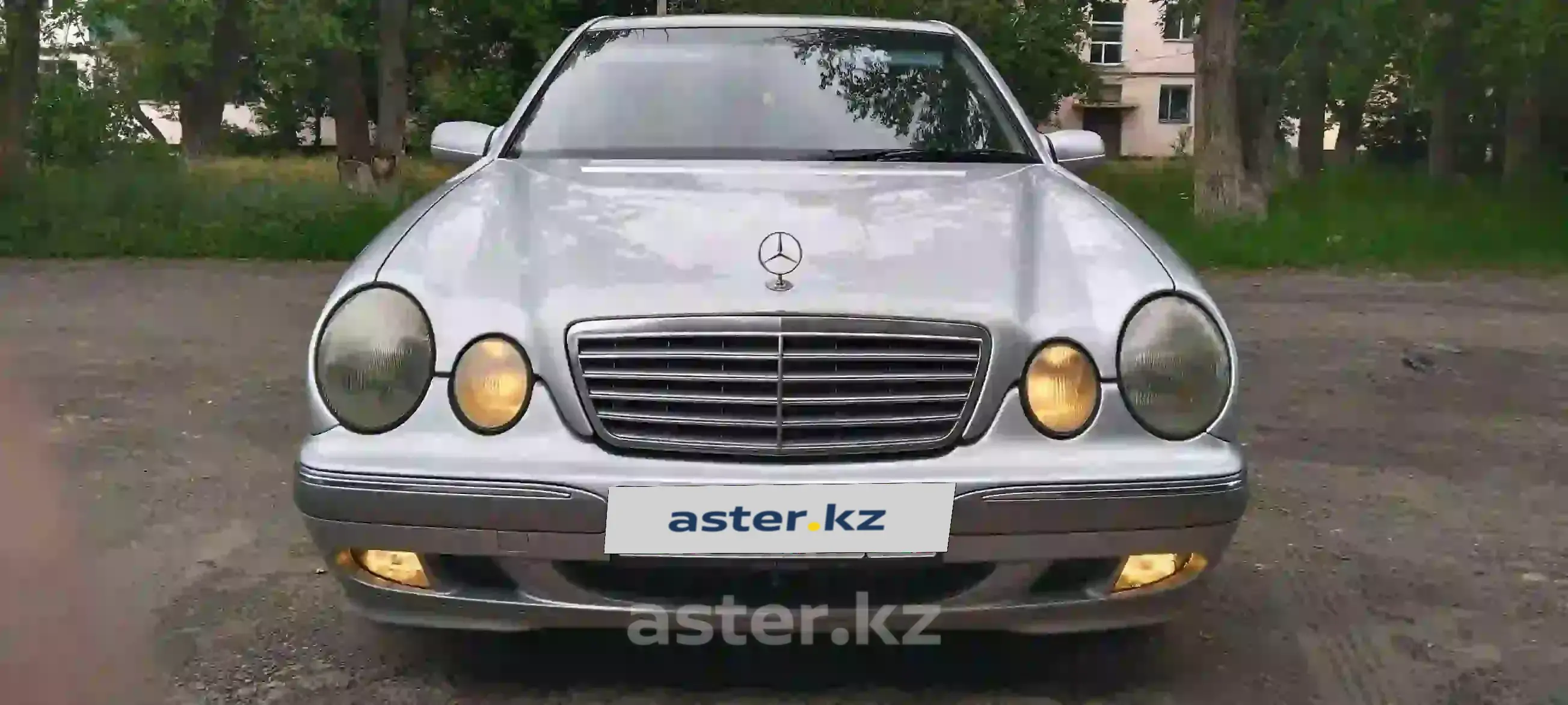 Mercedes-Benz E-Класс 2001