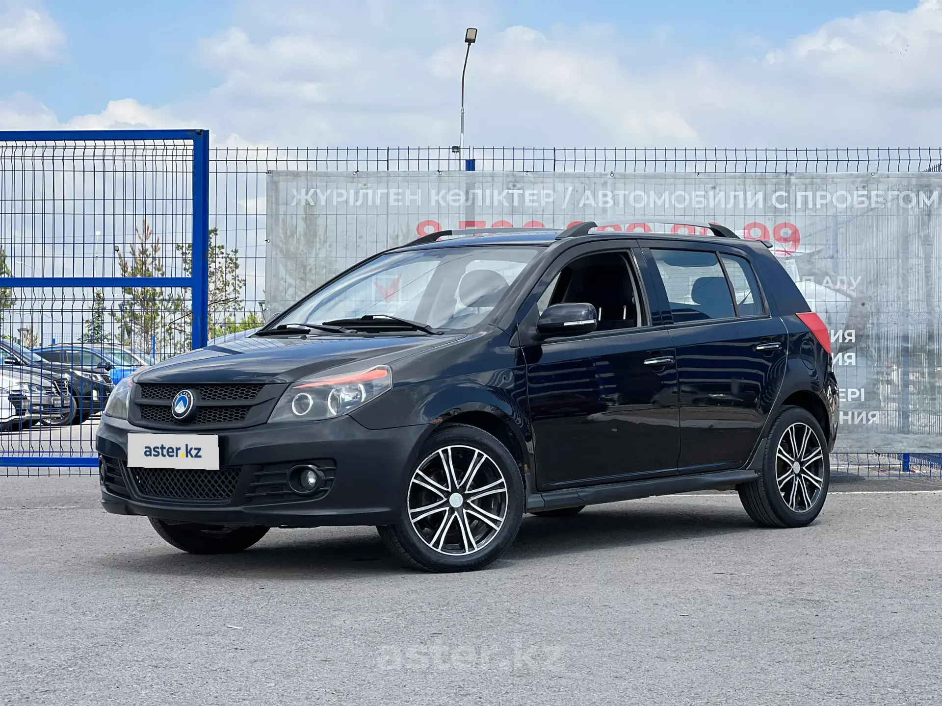 Geely MK Cross 2015