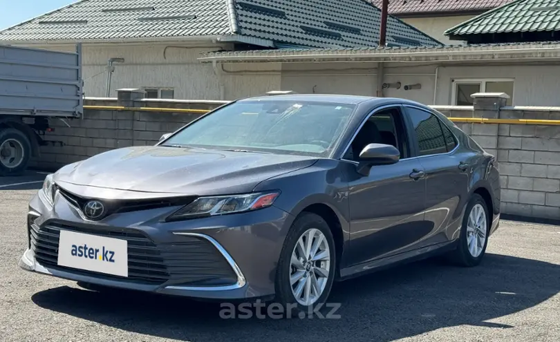 Toyota Camry 2023 года за 14 900 000 тг. в Алматы