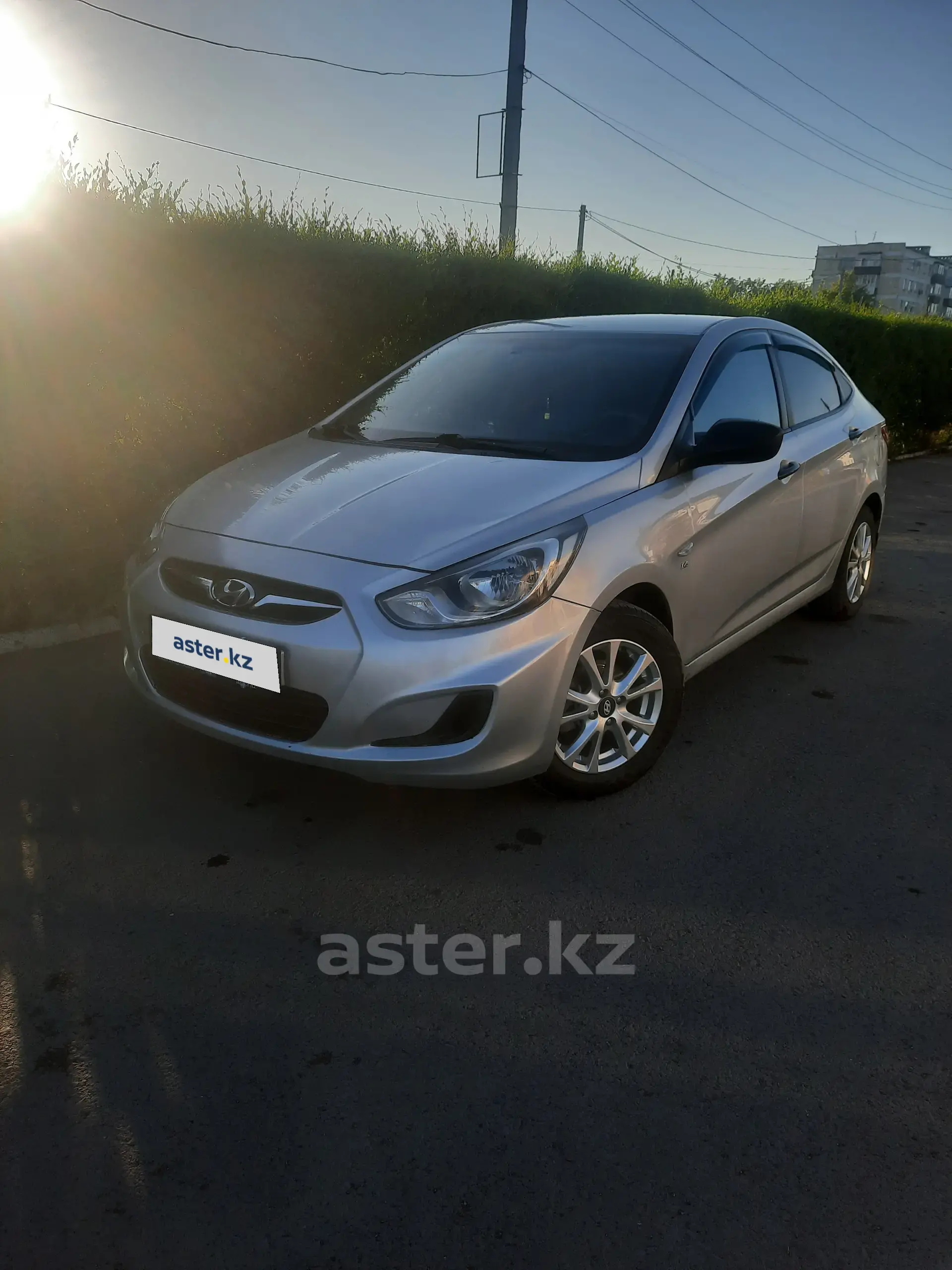 Hyundai Accent 2013