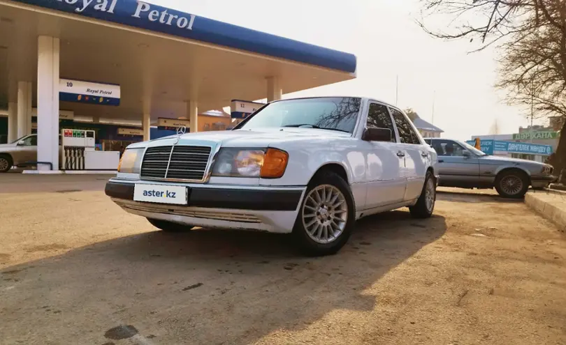 Mercedes-Benz W124 1990 года за 1 300 000 тг. в Алматы