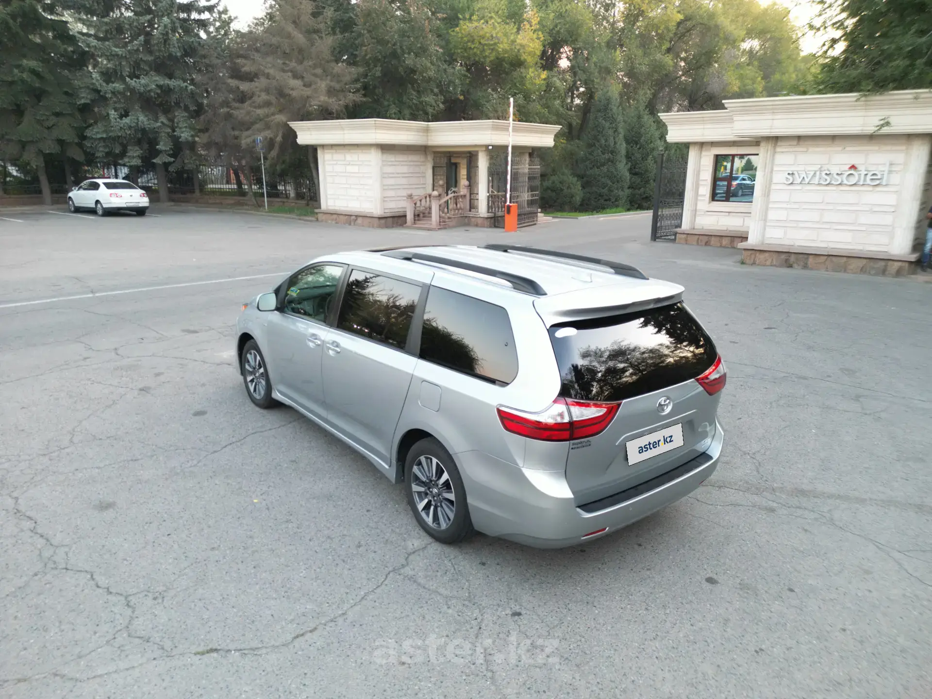 Toyota Sienna 2019