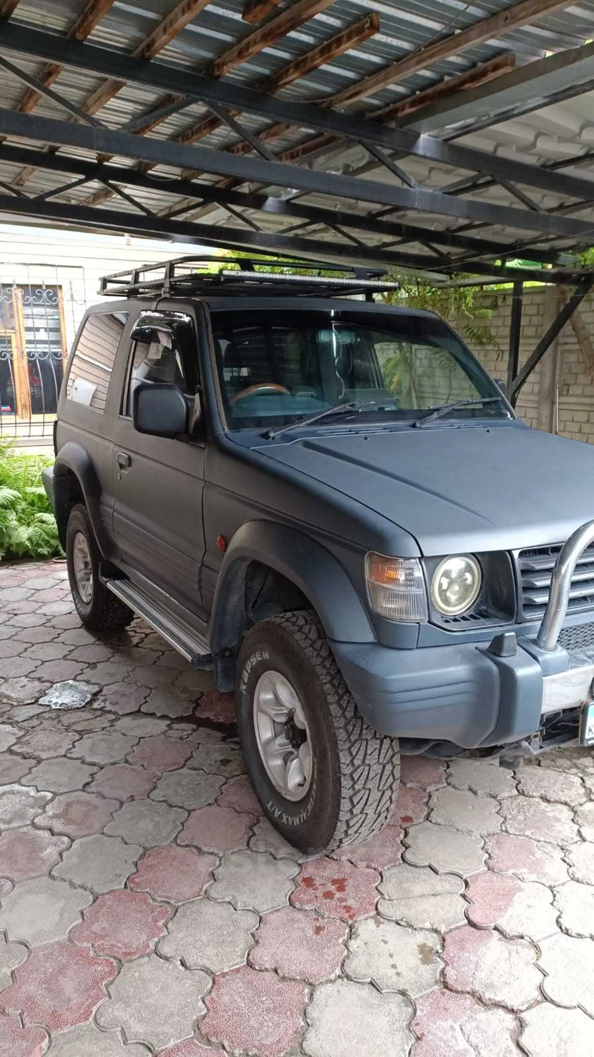 Mitsubishi Pajero 1991