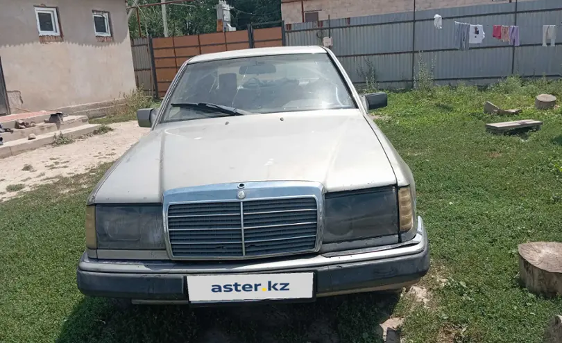 Mercedes-Benz W124 1991 года за 500 000 тг. в Алматы