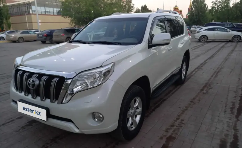 Toyota Land Cruiser Prado 2015 года за 18 800 000 тг. в Актобе