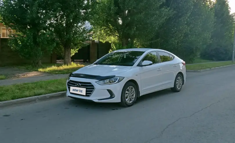 Hyundai Elantra 2018 года за 6 450 000 тг. в Астана