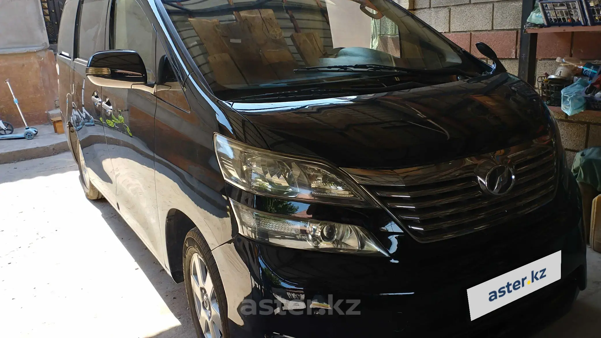 Toyota Vellfire 2008