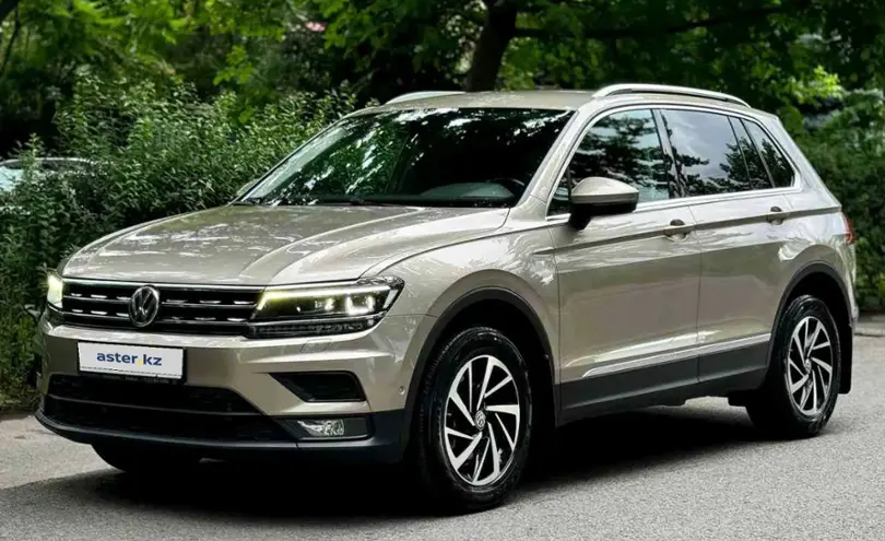 Volkswagen Tiguan 2018 года за 11 500 000 тг. в Алматы