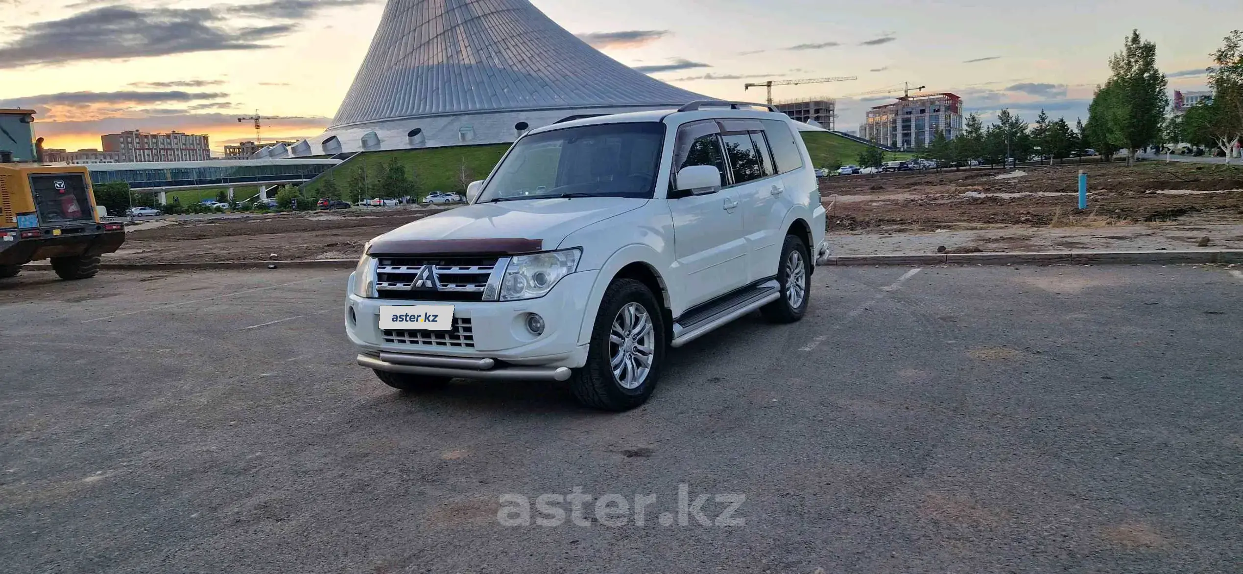 Mitsubishi Pajero 2012