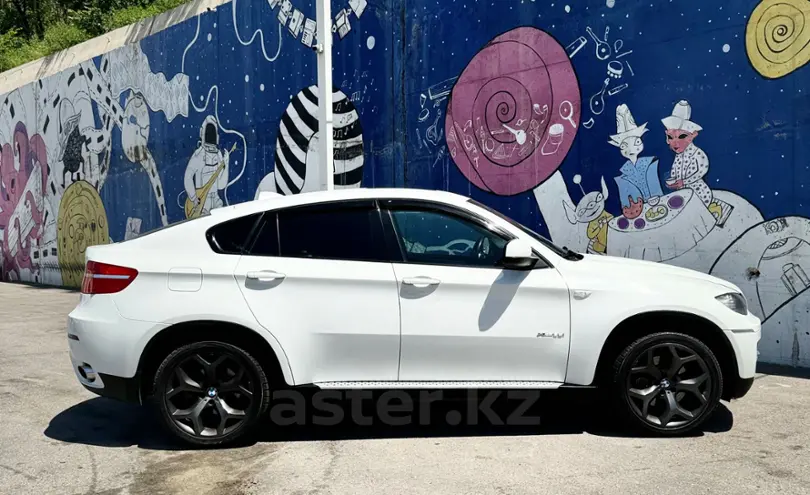 BMW X6 2009 года за 11 500 000 тг. в null