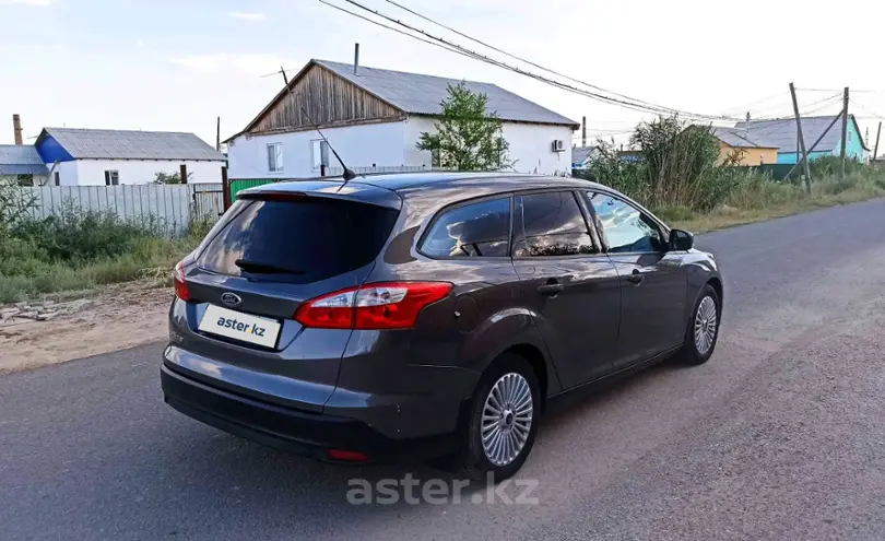 Ford Focus 2014 года за 5 500 000 тг. в Атырау фото 3