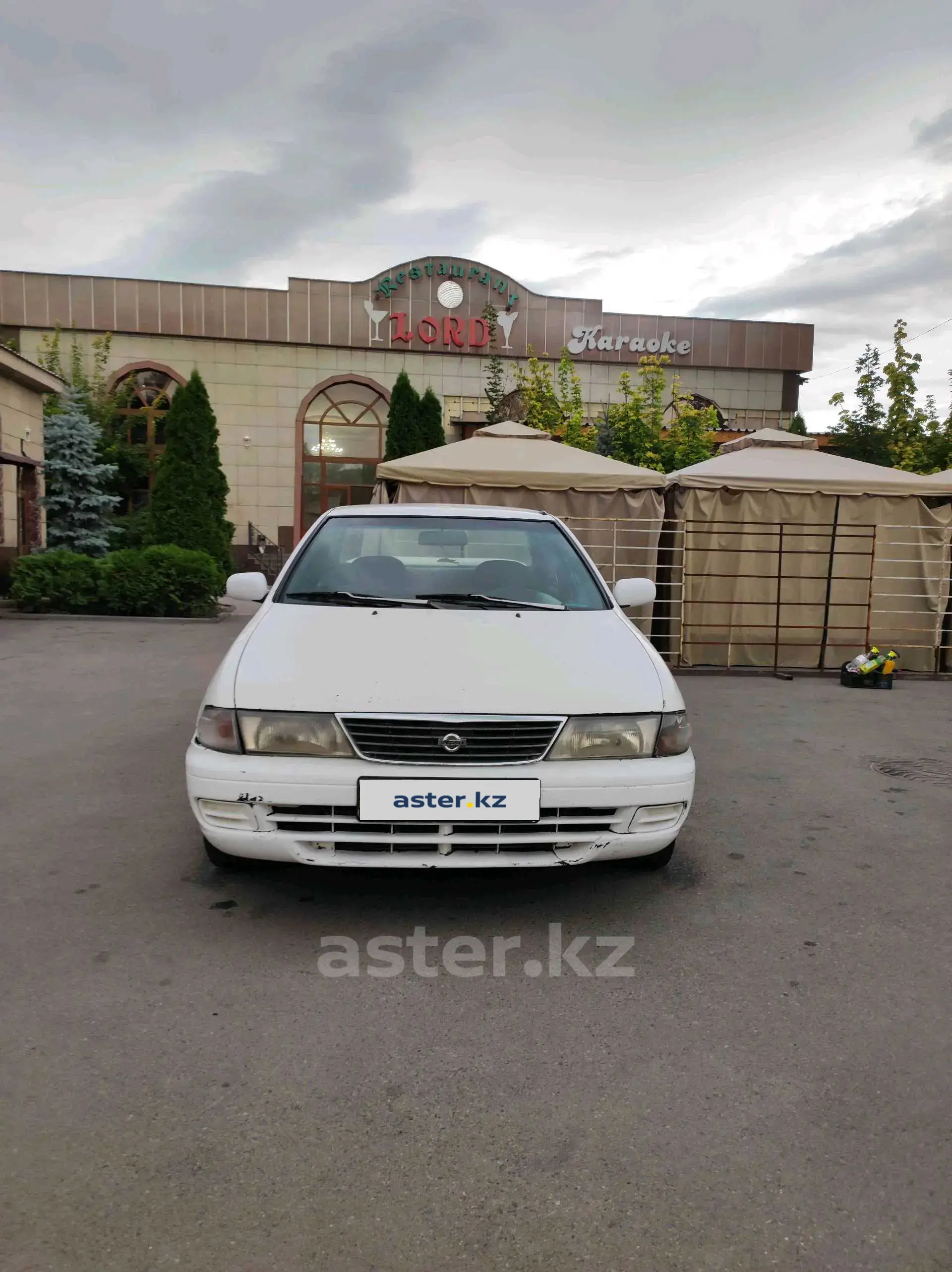 Nissan Sunny 1997