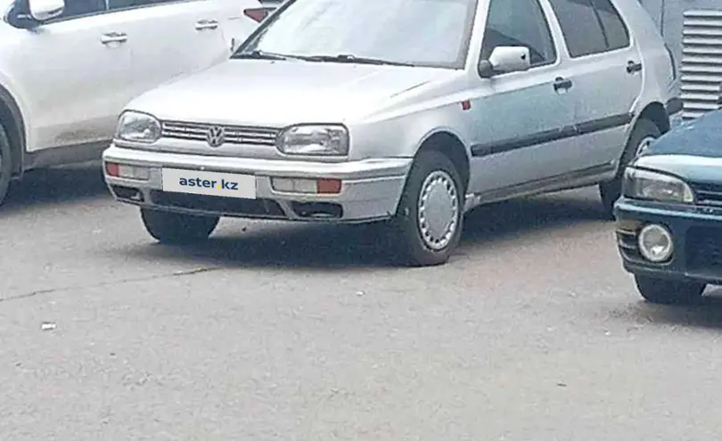 Volkswagen Golf 1995 года за 1 300 000 тг. в Астана