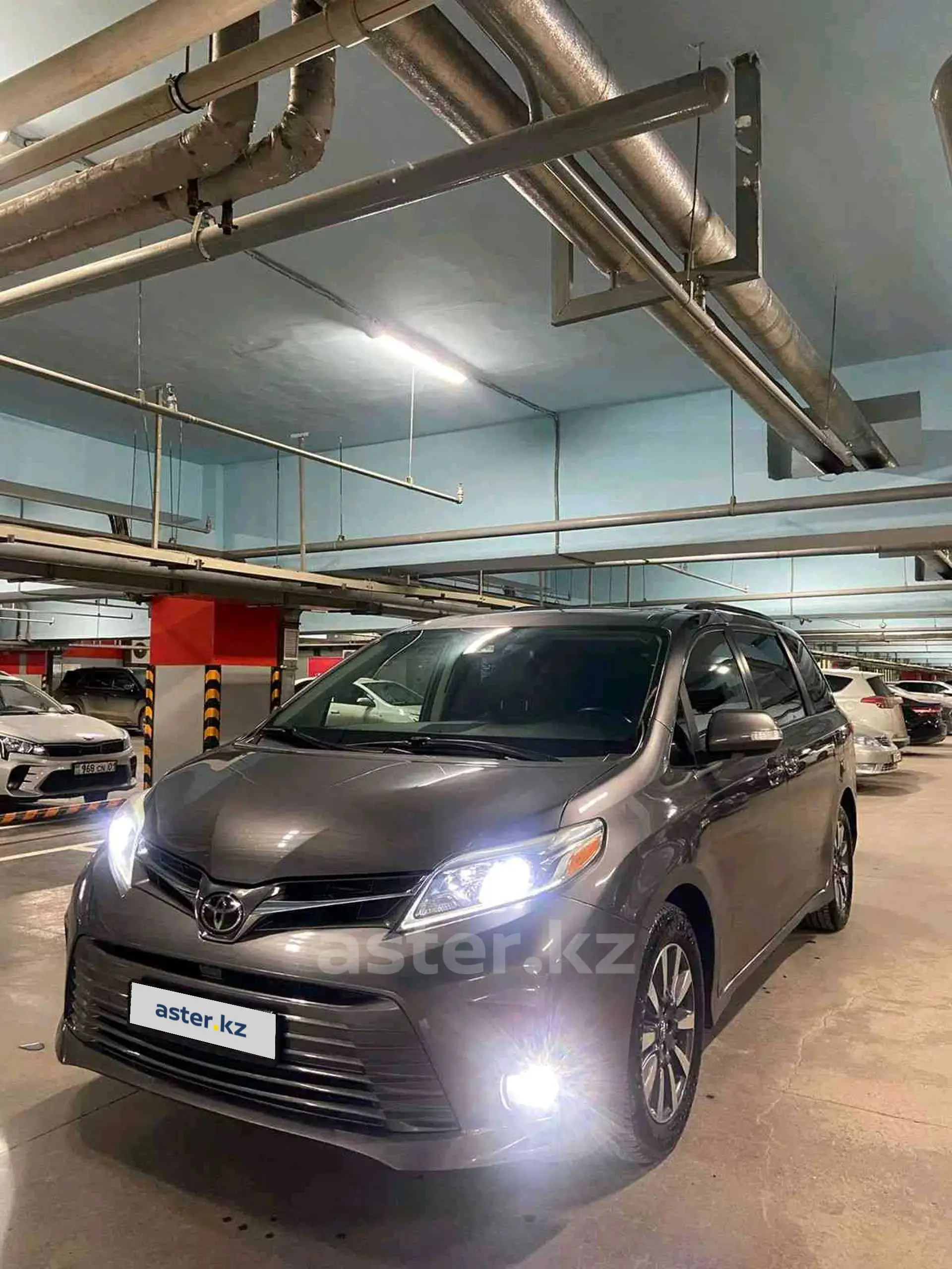 Toyota Sienna 2018