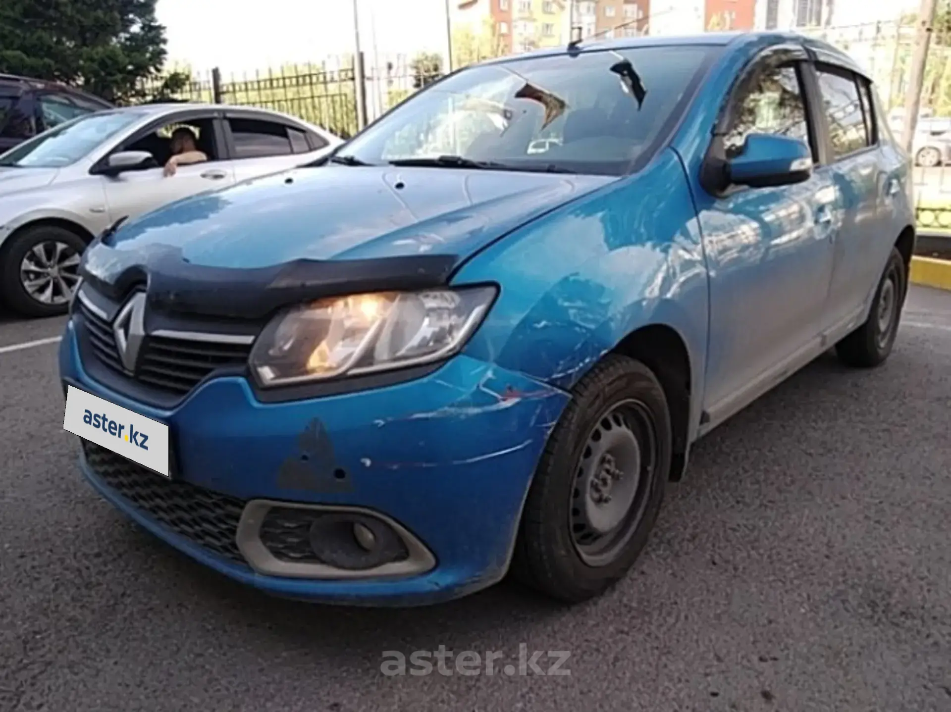 Renault Sandero 2015