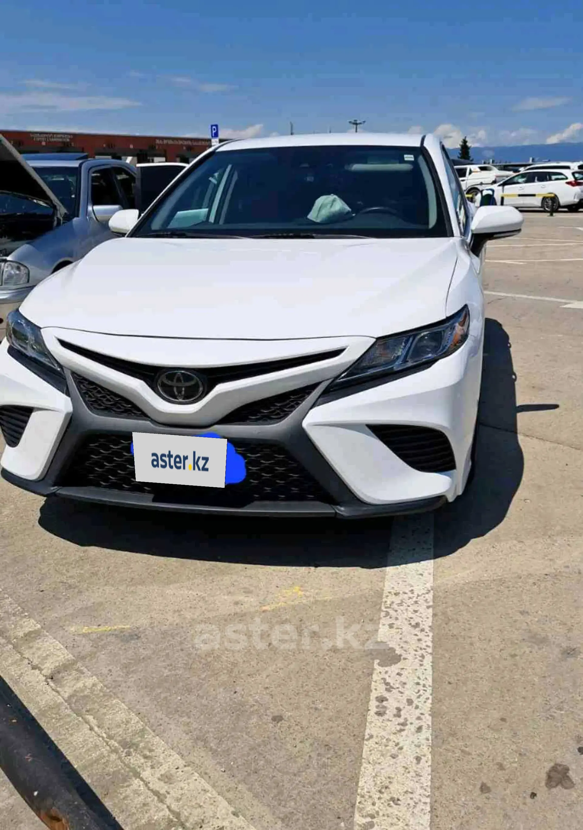 Toyota Camry 2019