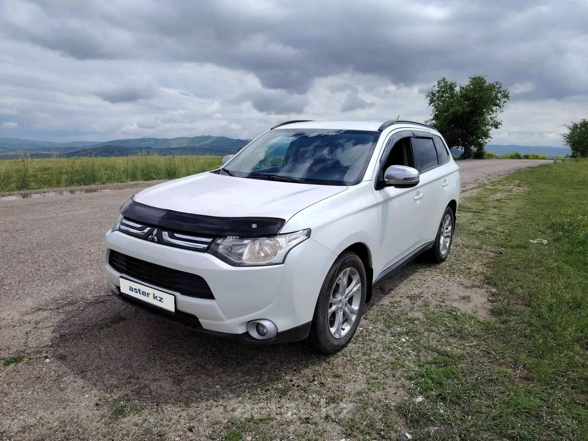 Mitsubishi Outlander 2013