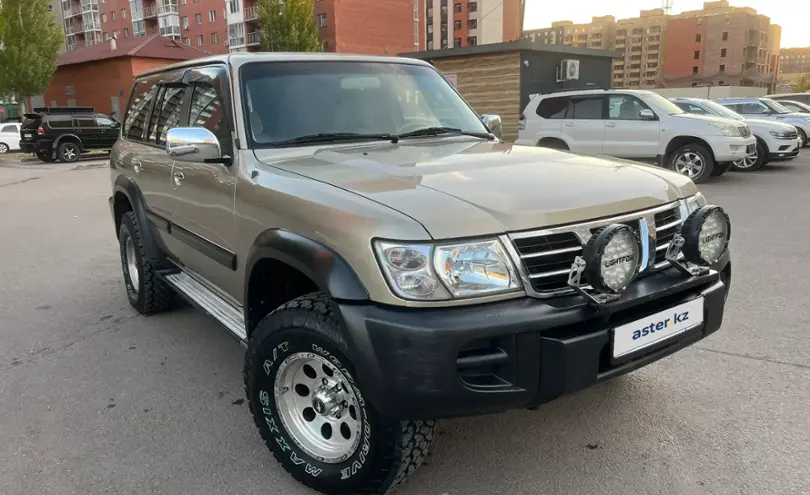 Nissan Patrol 2003 года за 8 000 000 тг. в Астана