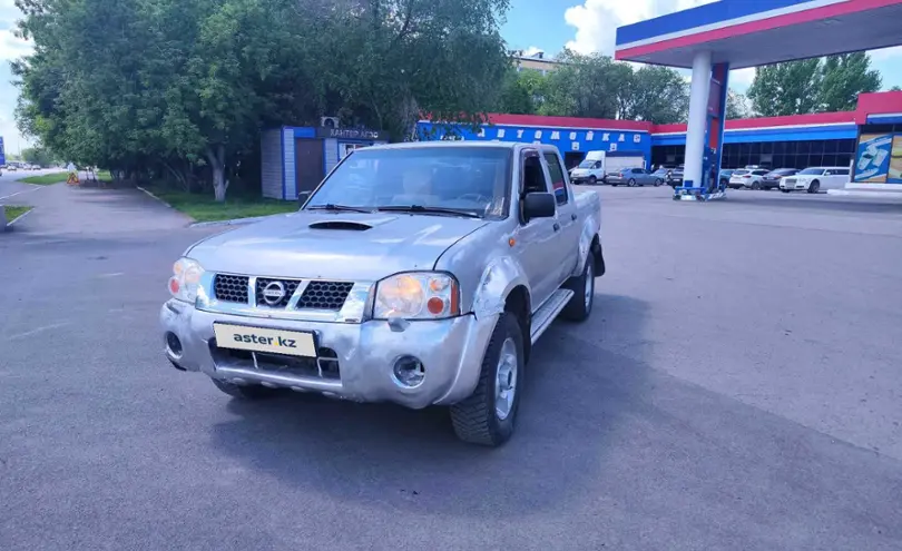 Nissan NP300 2009 года за 3 300 000 тг. в Карагандинская область