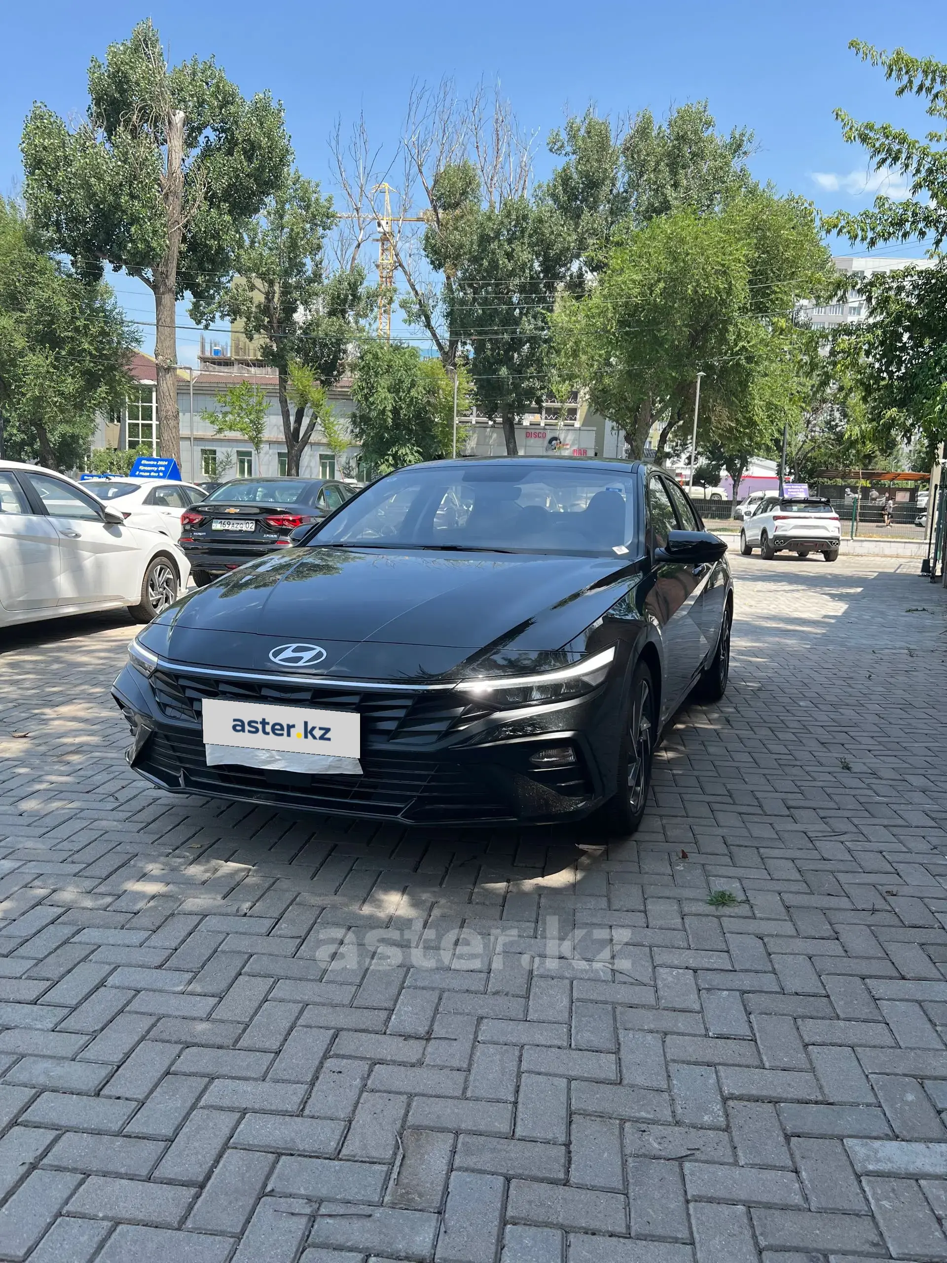 Hyundai Elantra 2024