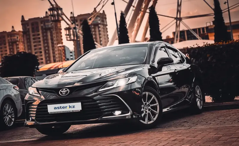 Toyota Camry 2021 года за 14 500 000 тг. в Алматы