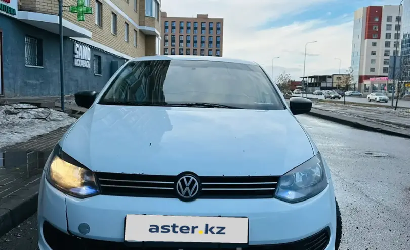 Volkswagen Polo 2015 года за 3 800 000 тг. в Астана