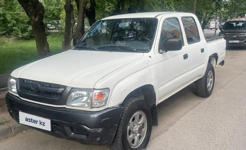 Toyota Hilux 2005 года за 3 700 000 тг. в Алматы