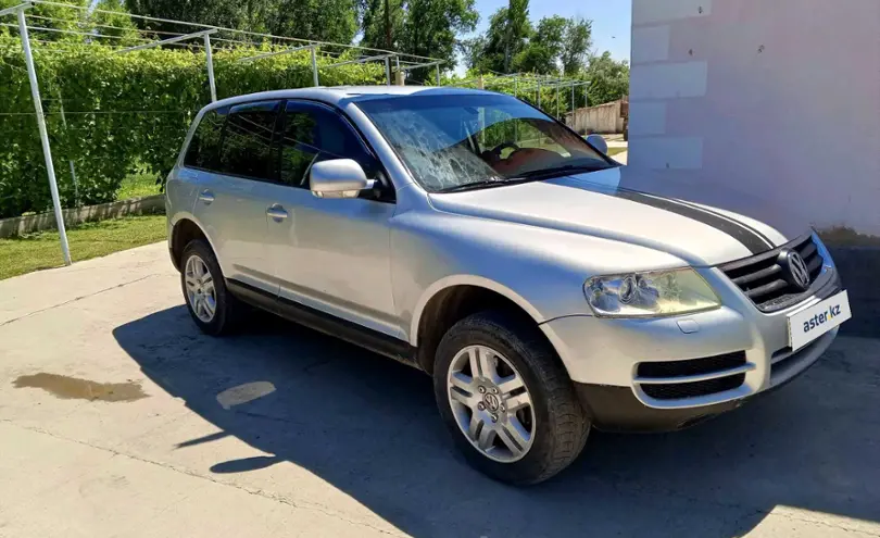 Volkswagen Touareg 2003 года за 4 000 000 тг. в Астана