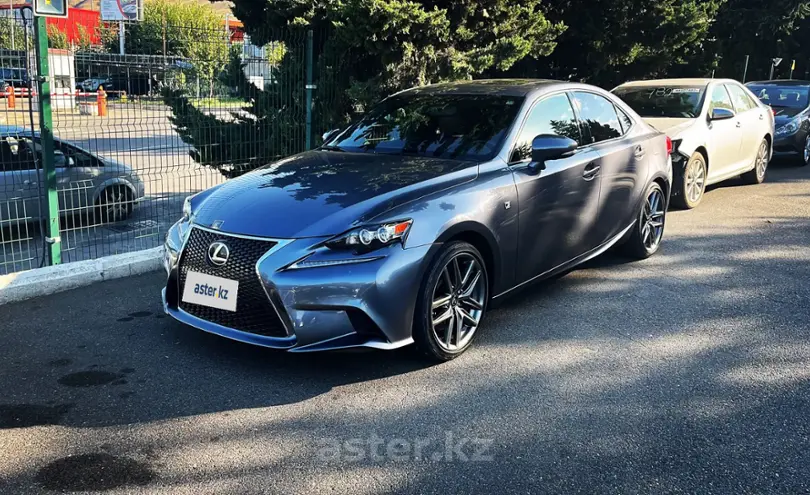 Lexus IS 2016 года за 12 000 000 тг. в Алматы