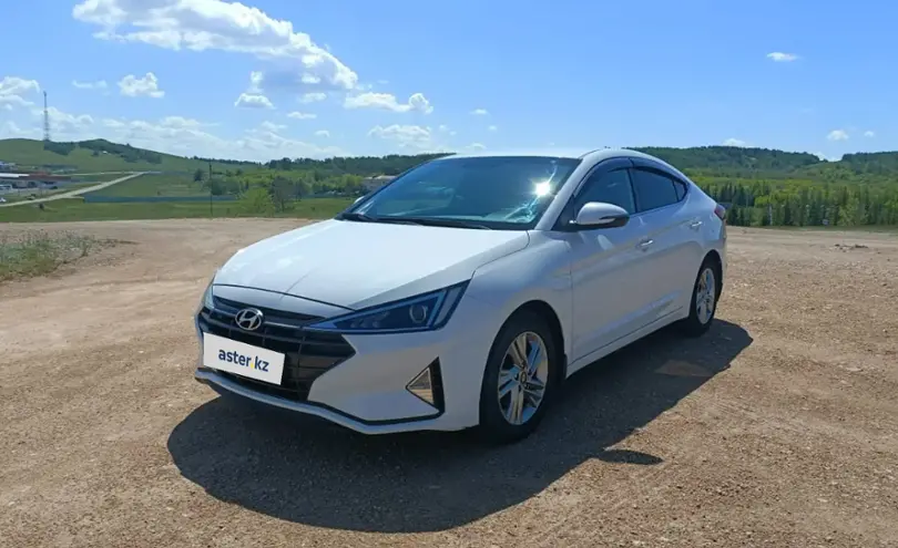 Hyundai Elantra 2019 года за 8 300 000 тг. в Акмолинская область