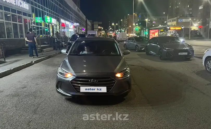 Hyundai Elantra 2017 года за 7 000 000 тг. в Астана