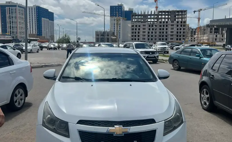 Chevrolet Cruze 2012 года за 3 200 000 тг. в Астана