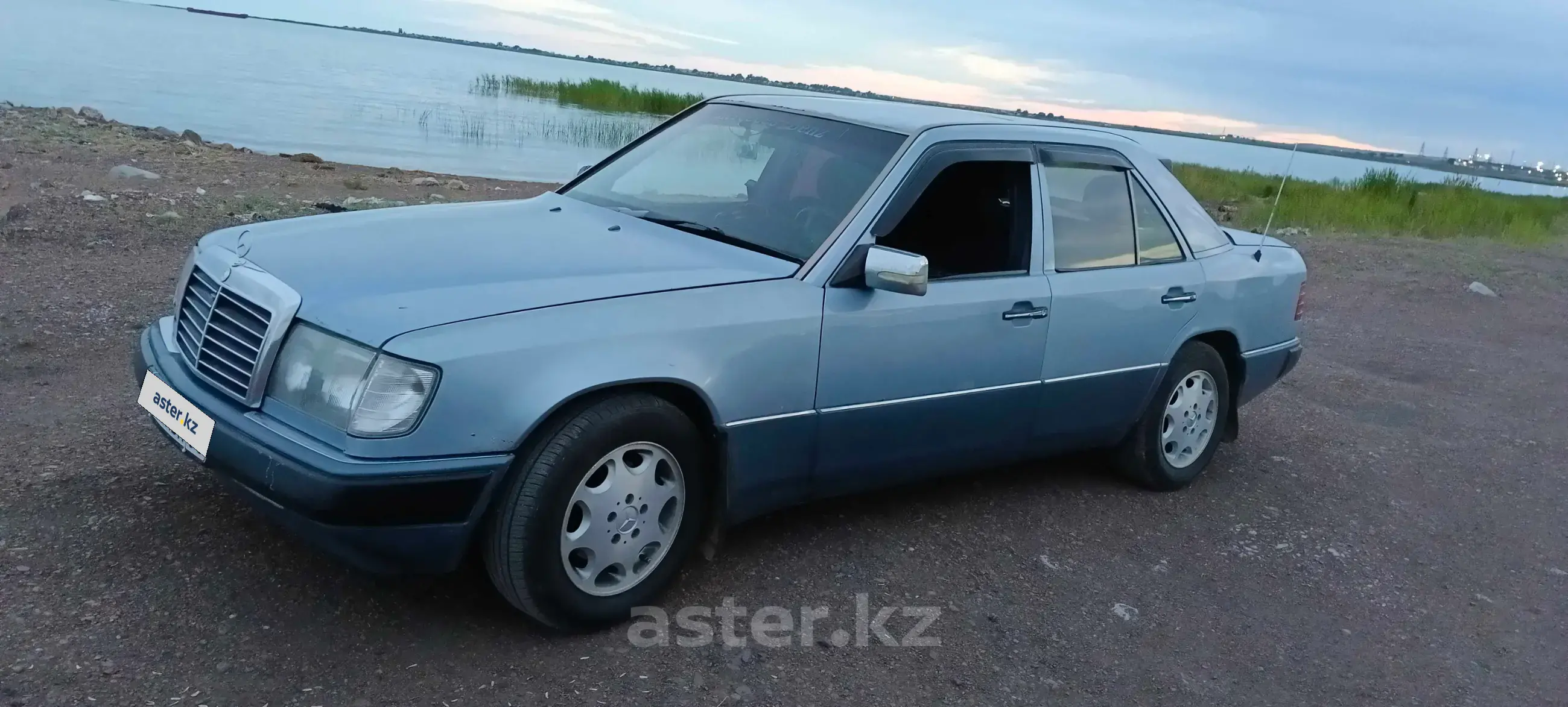 Mercedes-Benz W124 1990