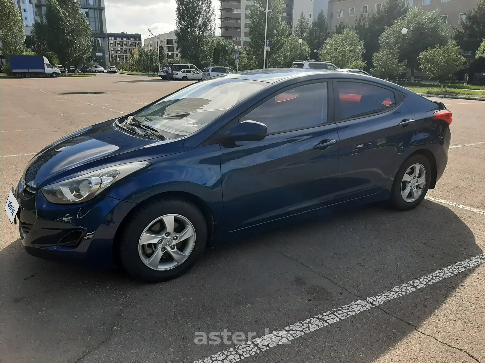 Hyundai Elantra 2013