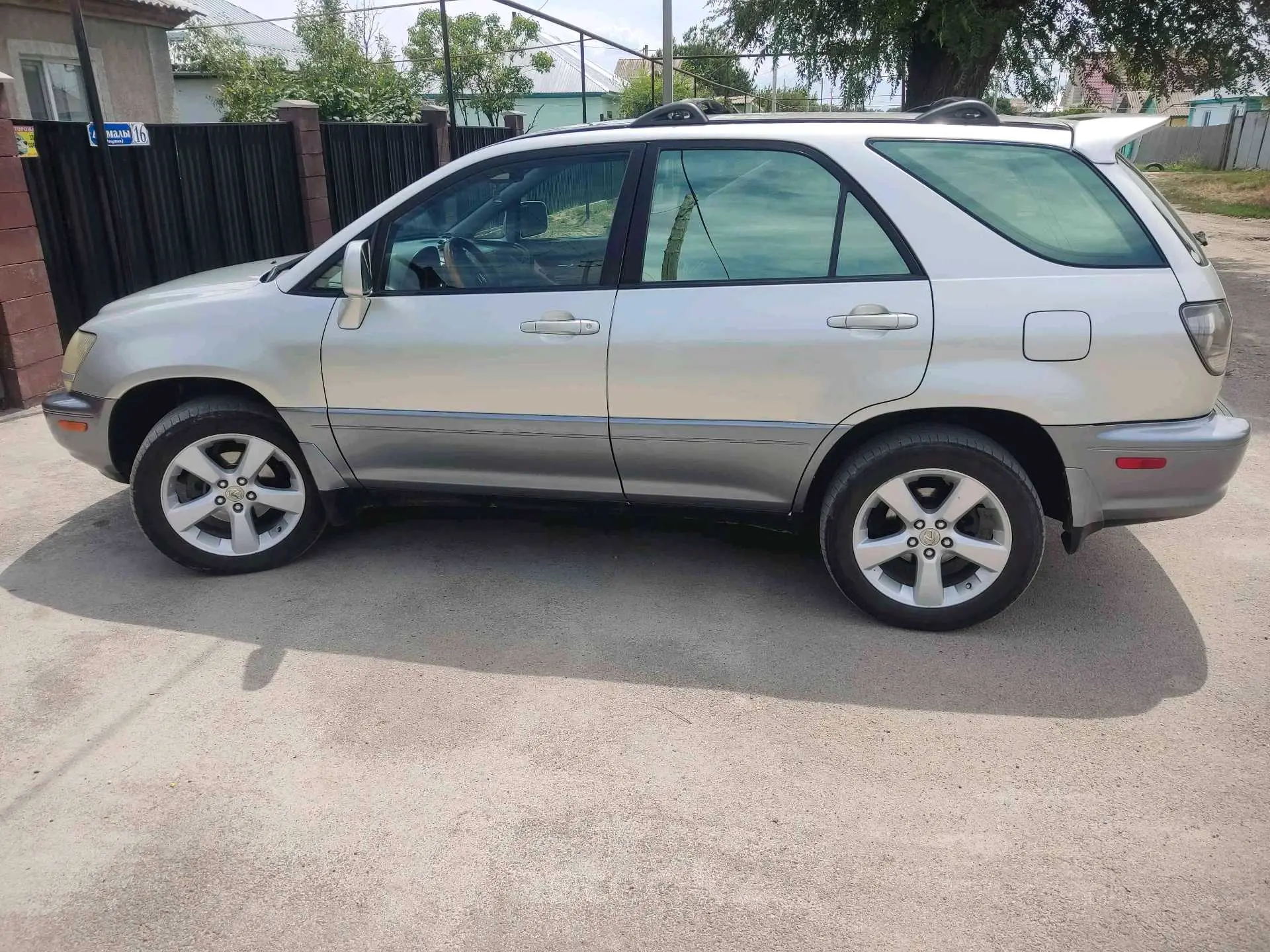 Lexus RX 2001