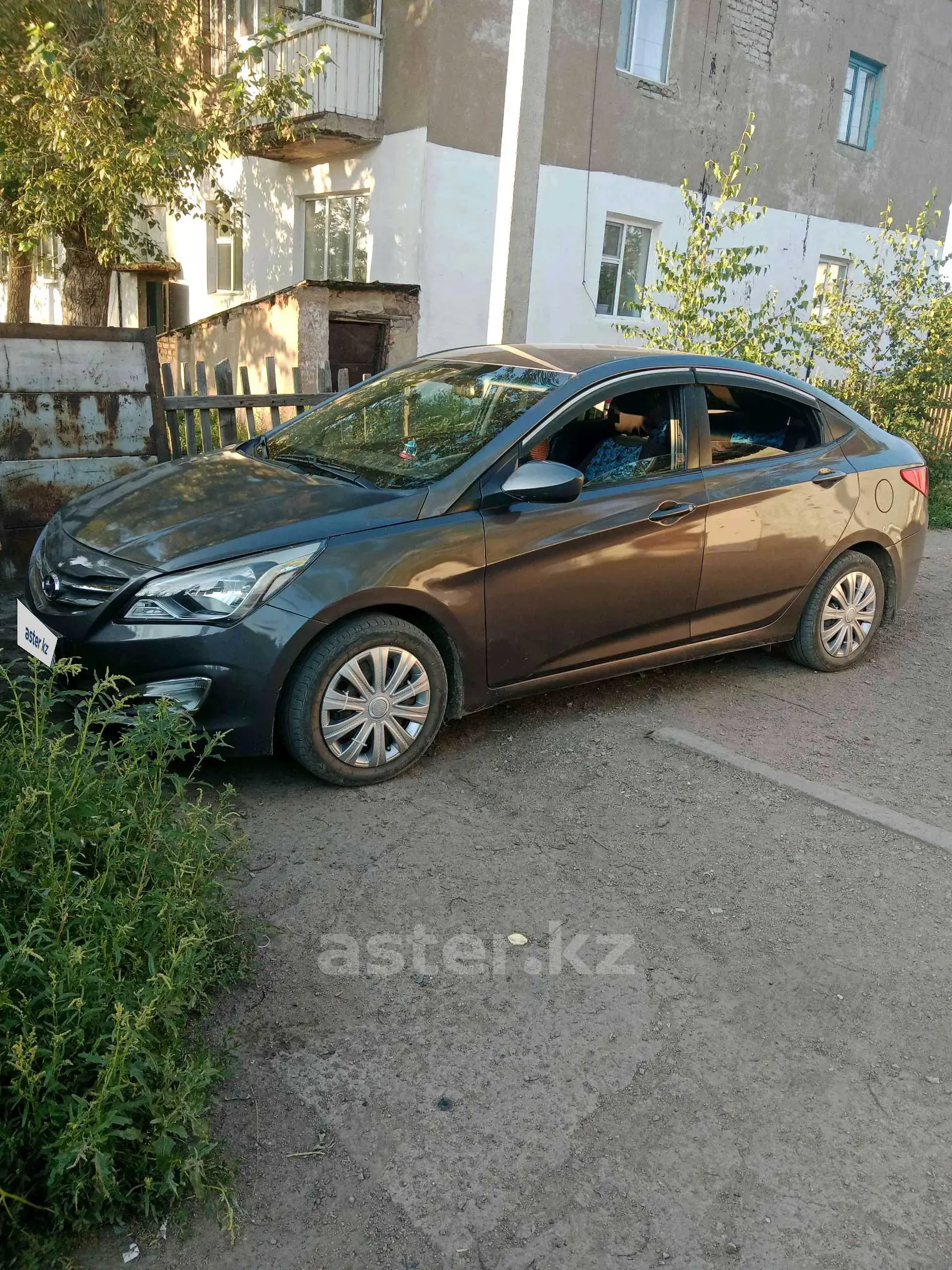 Hyundai Accent 2015