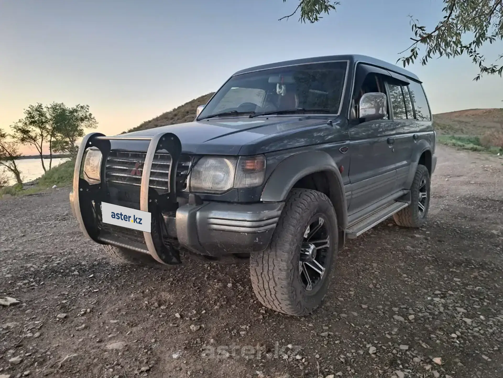 Mitsubishi Pajero 1992