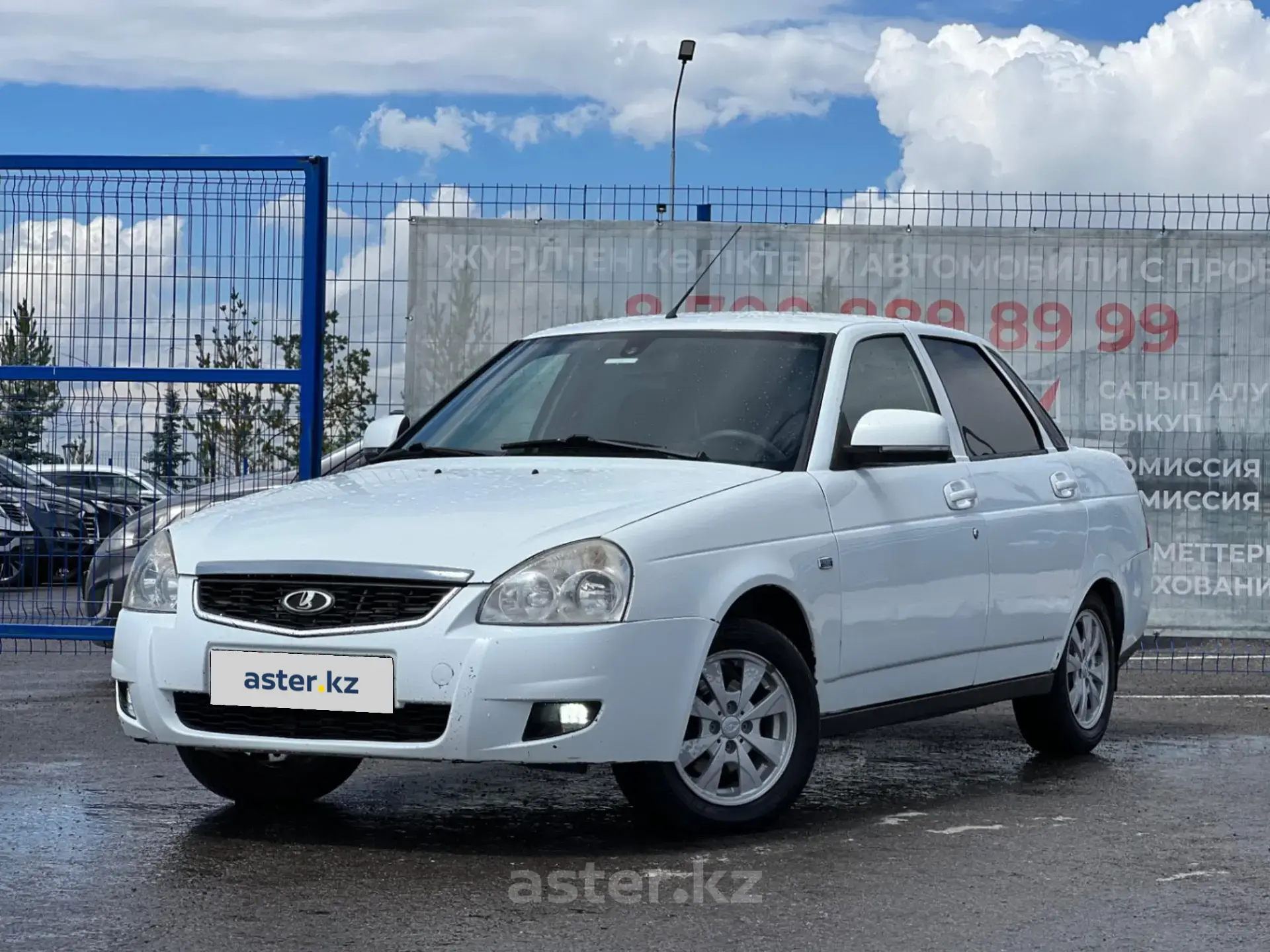 LADA (ВАЗ) Priora 2013