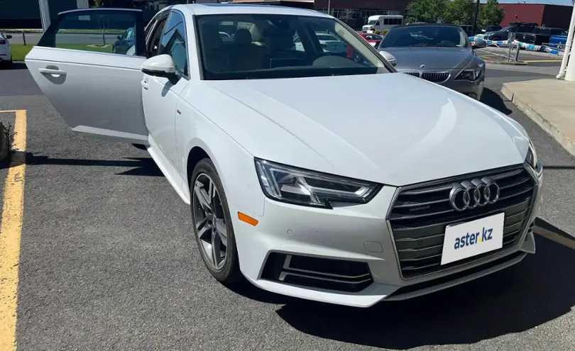 Audi A4 2018 года за 2 500 000 тг. в Астана