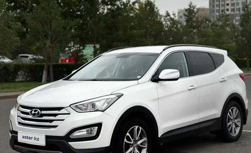 Hyundai Santa Fe 2013 года за 9 700 000 тг. в Астана