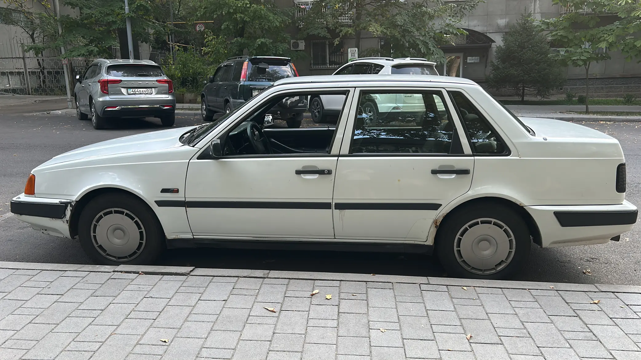 Volvo 460 1992