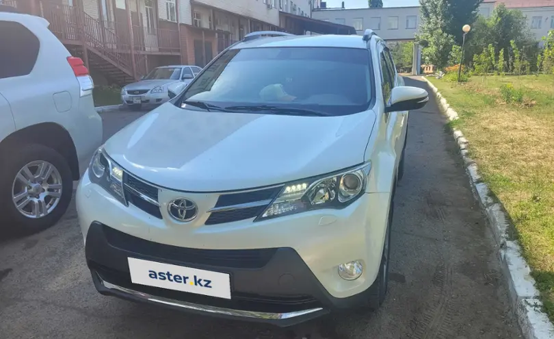 Toyota RAV4 2015 года за 11 000 000 тг. в Алматы