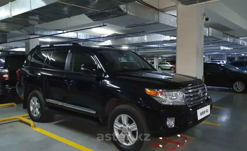 Toyota Land Cruiser 2013 года за 23 500 000 тг. в Алматы