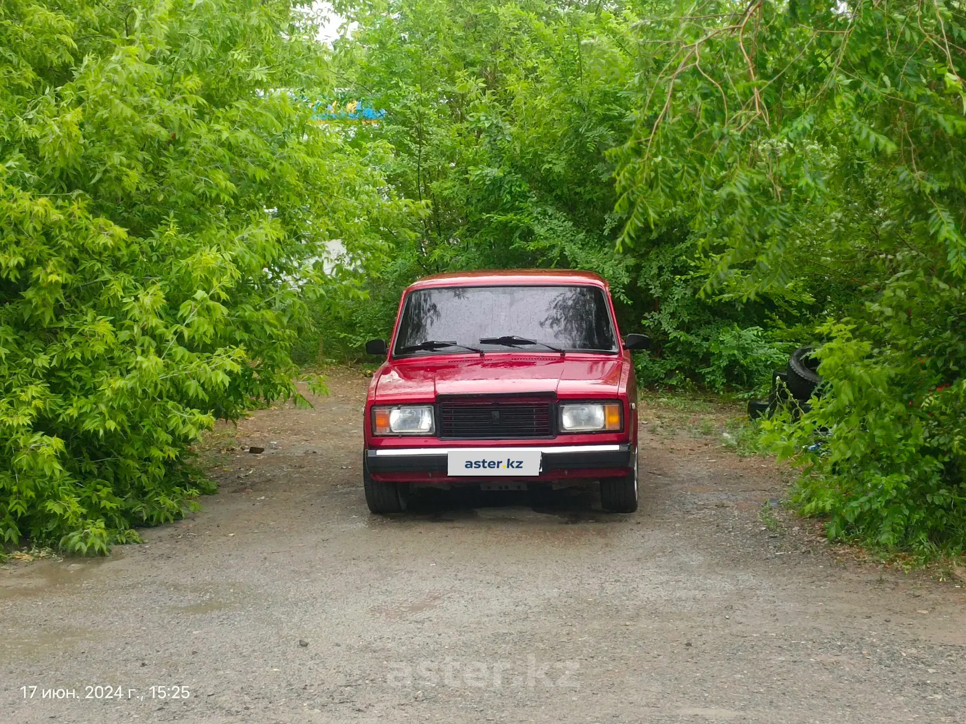 LADA (ВАЗ) 2107 2000