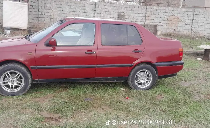 Volkswagen Vento 1993 года за 1 000 000 тг. в Алматы