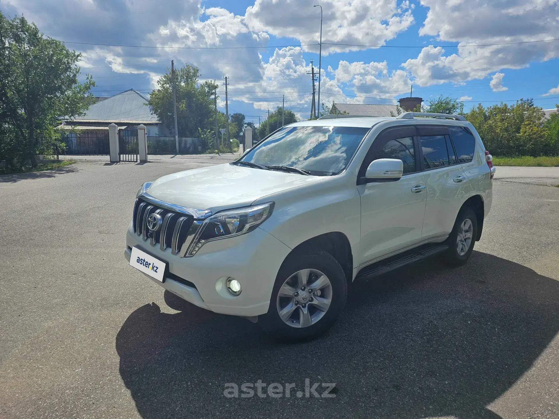 Toyota Land Cruiser Prado 2013